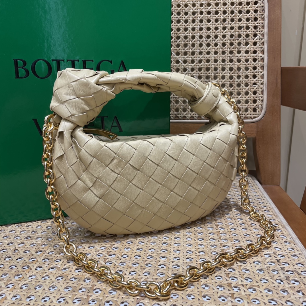 Bottega Veneta MINI CHAIN JODIE 28CM BAG 709562燕麦色