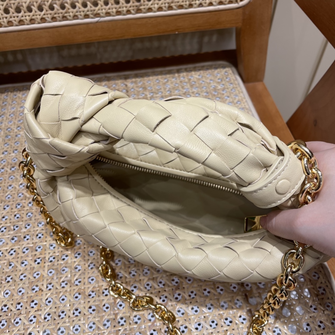 Bottega Veneta MINI CHAIN JODIE 28CM BAG 709562燕麦色