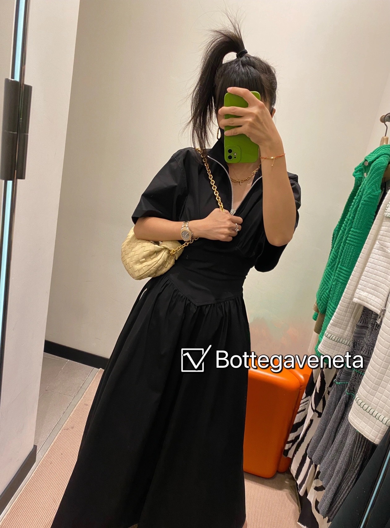 Bottega Veneta MINI CHAIN JODIE 28CM BAG 709562燕麦色