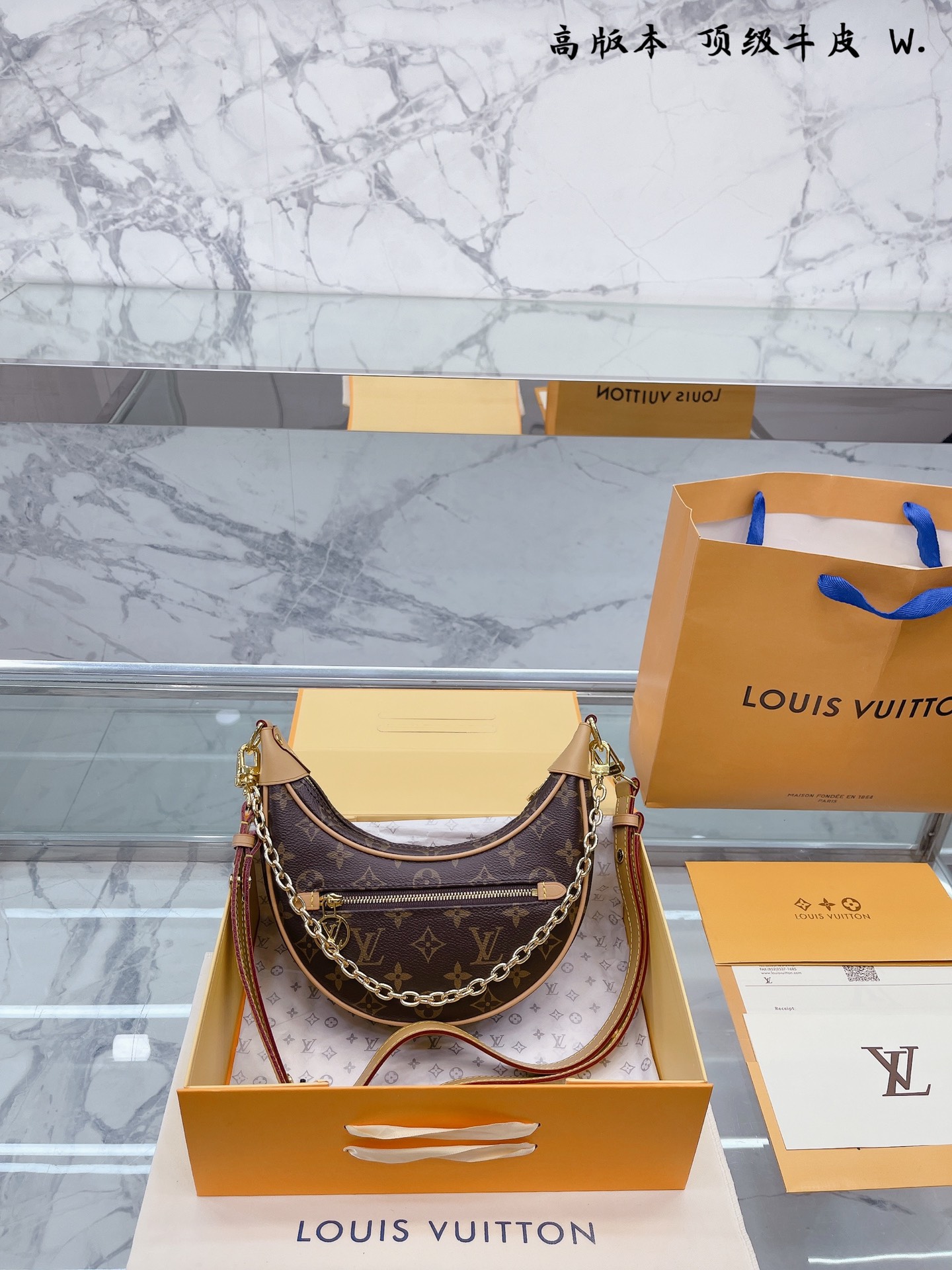 K5 顶级原单  折叠礼盒包装 飞机盒  Louis Vuitton 路易威登 LV  Vitage 中古豌豆包  Louis Vuitton 路易威登 LV  marel 中古包，最近 Louis Vuitton 路易威登 LV 中古包款式可以说的不能再了，大小非常合适呦造型也很特别，肩带质感很舒服，不会勒肩，颜值与实用兼备尺寸：22 18cm