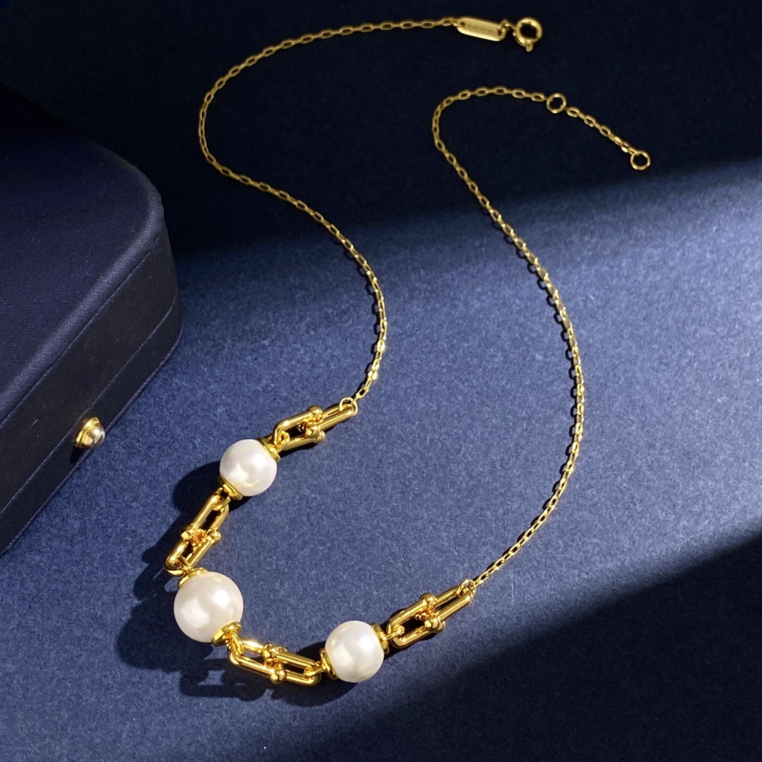 Tiffany & Co. TFN蒂芙尼U形光面竹节链环间大小珍珠项链 黄铜材料+合成贝珠 电镀18K金白金 金银2个色 尺寸:总长度约43cm+2cm