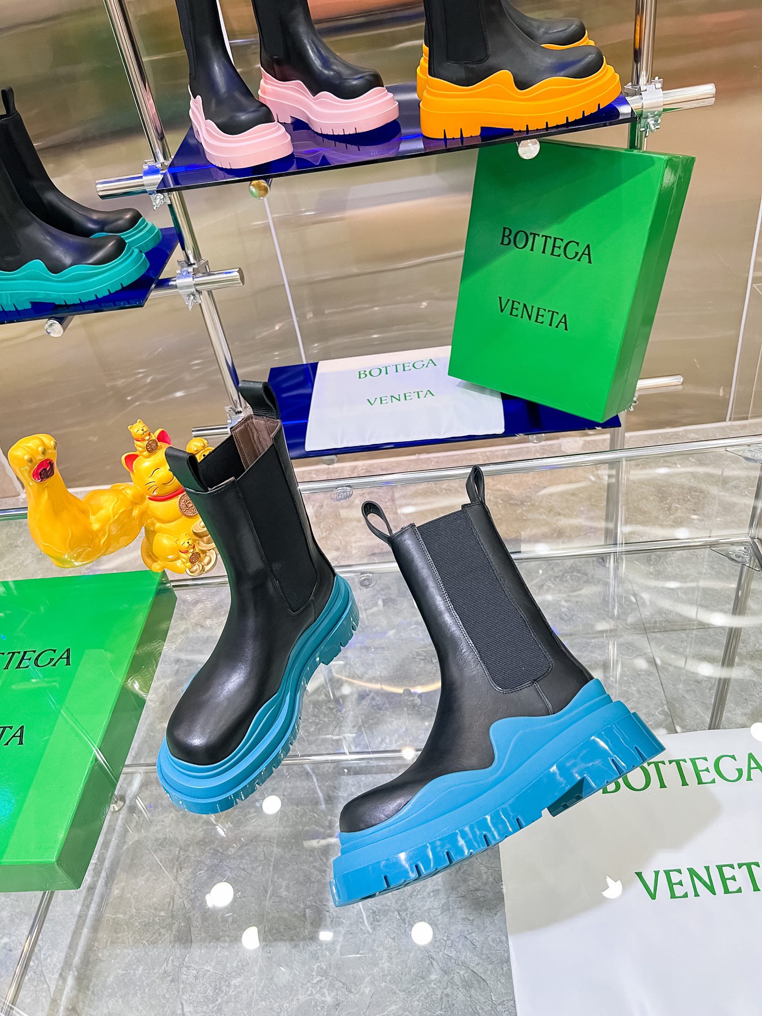 Bottega V Launches New Series of Bottom-Heavy Coloured Boots - 图片 7
