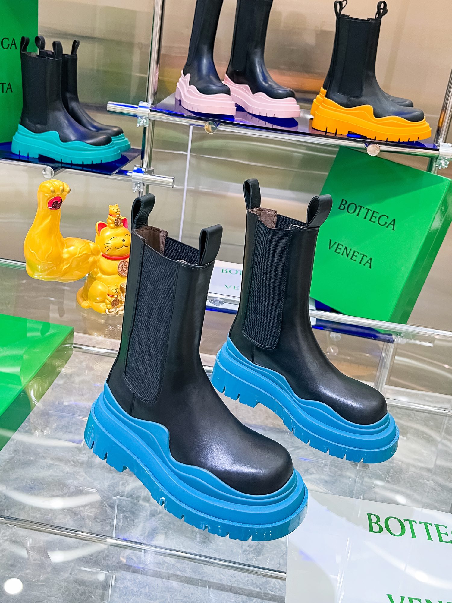 Bottega V Launches New Series of Bottom-Heavy Coloured Boots - 图片 3