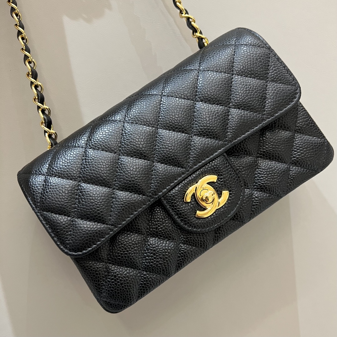 샤넬 CF 클래식 플랩백 20cm 블랙 금장 캐비어 소가죽 엣지 스티치 33204 Chanel Bag
