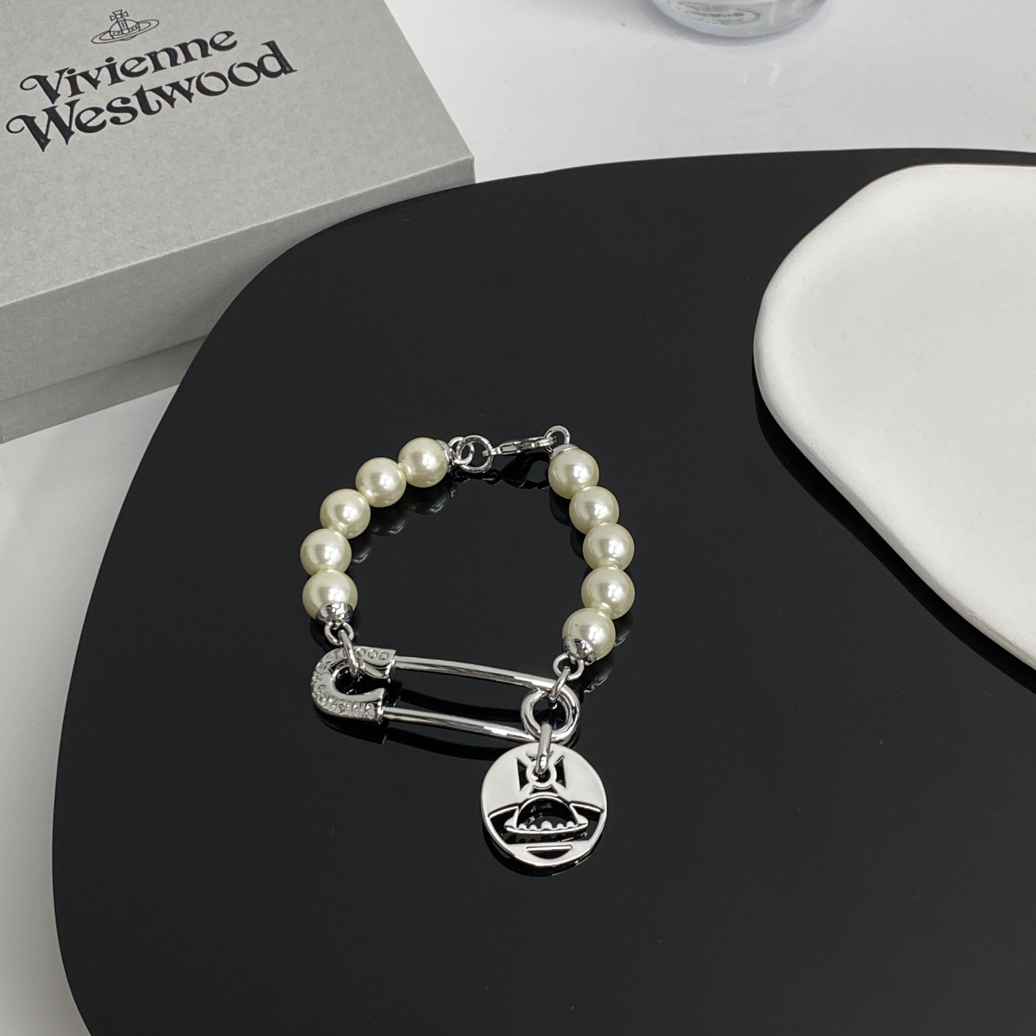 Réplica de moda diseñador
 Vivienne Westwood Imitación
 Joyas Pulsera Plata Niña