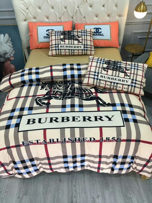 Burberry Plaid Cotton Bedding Set, Luxury 4-Piece Bed Set with Duvet Cover 1 Burberry Plaid Cotton Bedding Set, Luxury 4-Piece Bed Set with Duvet Cover