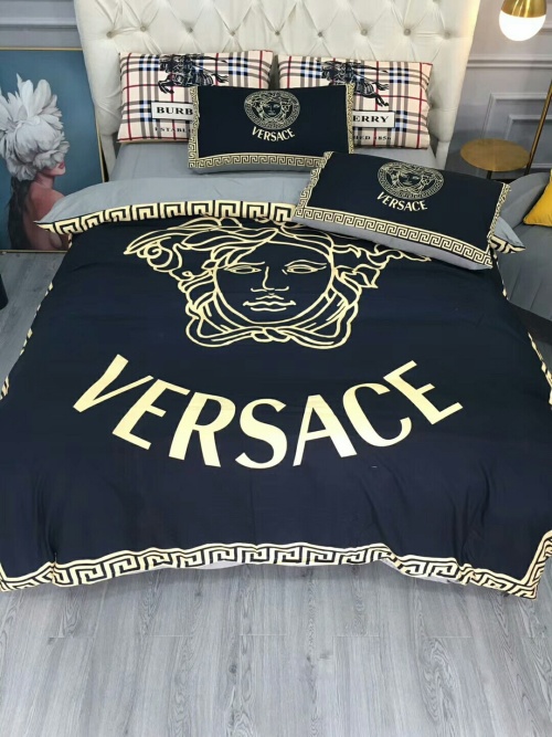 Versace Inspired Bedding Set, Queen Size, 100% Cotton, Black and Gold 1 Versace Inspired Bedding Set, Queen Size, 100% Cotton, Black and Gold