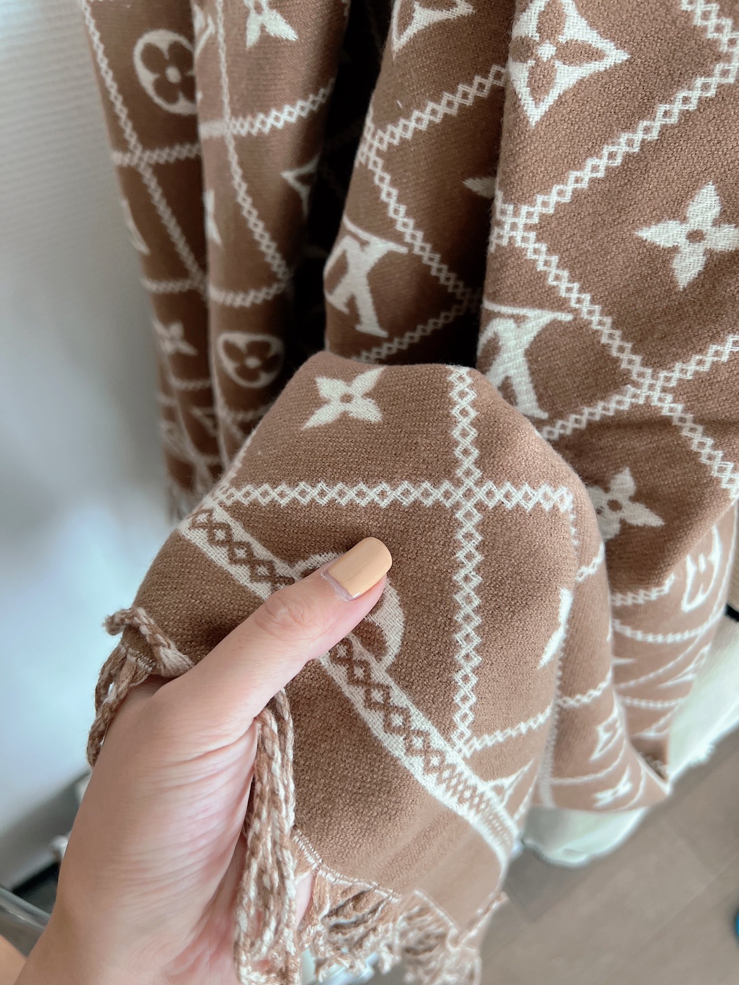 Louis Vuitton Haute Couture Silk Twill Scarf Shawl Ref 3