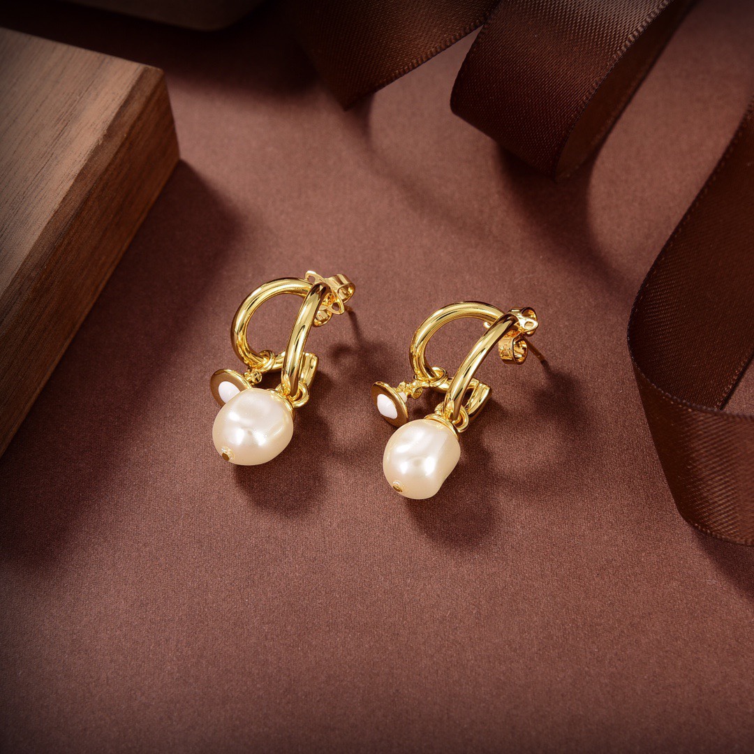 비비안웨스트우드 귀걸이 64985 Vivienne Westwood Earrings