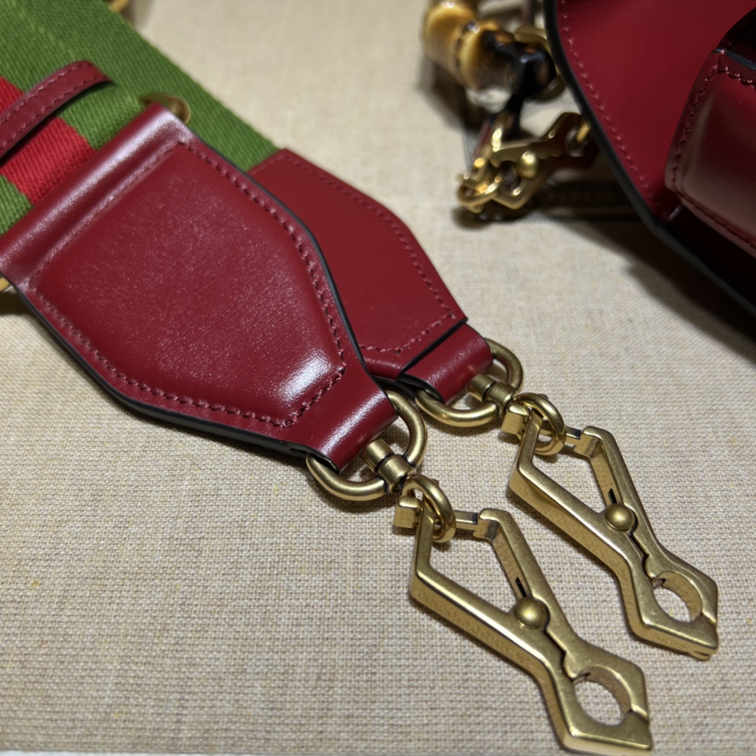 GUCCI古驰Bamboo 1947系列竹节迷你手袋686864