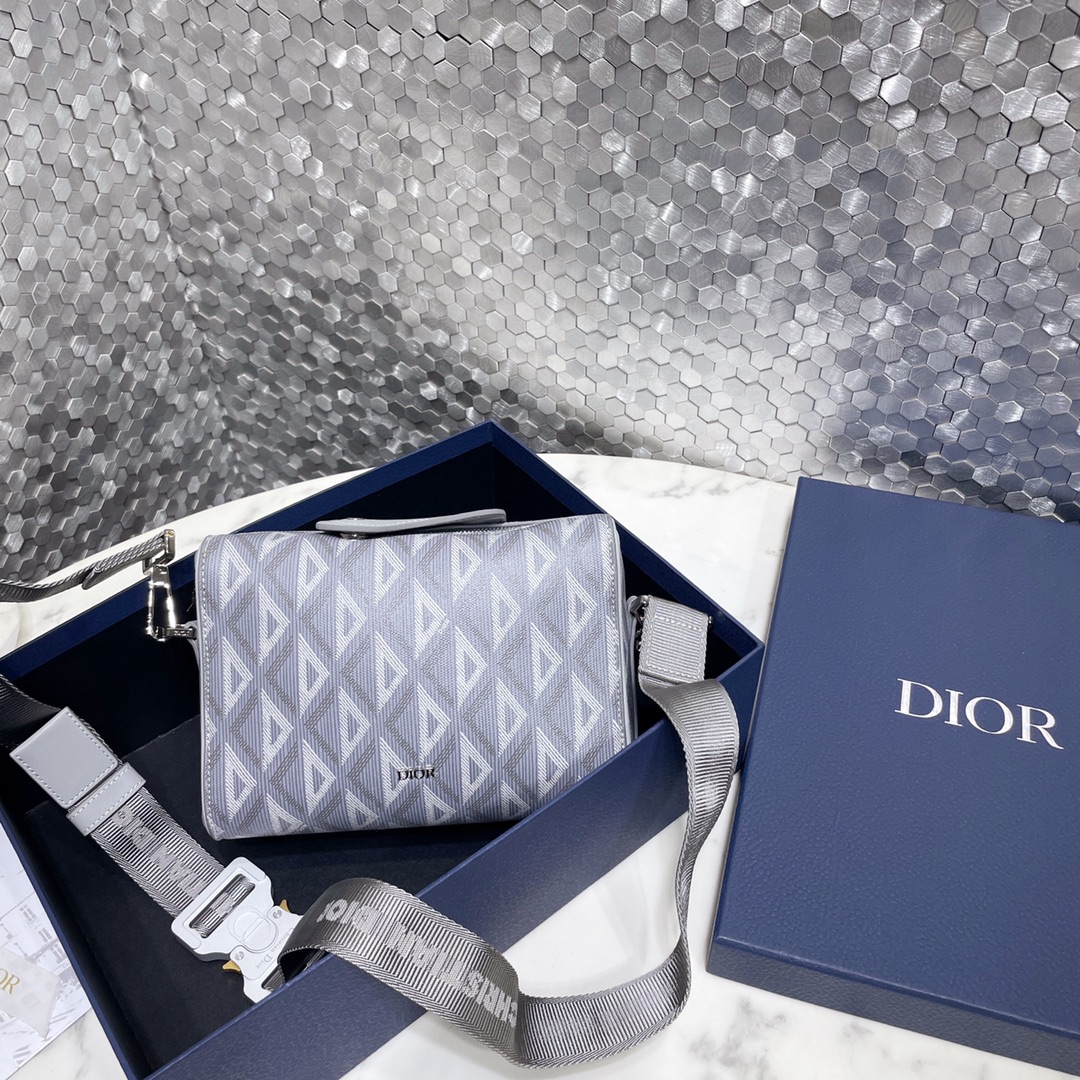 Dior 1:1
 Messenger Bags Grey Canvas Cowhide Diamond
