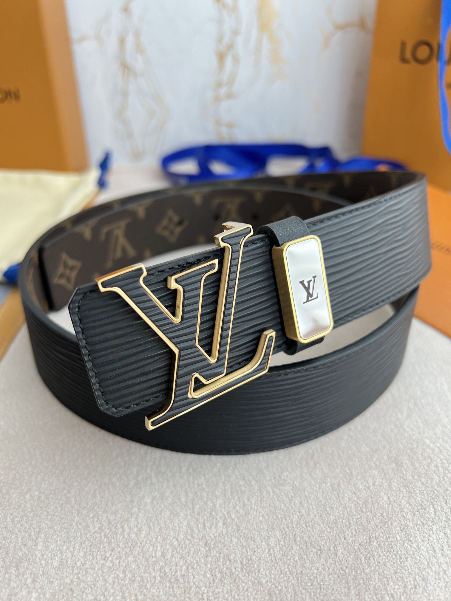 品名LV..路易..威登️腰带皮带原