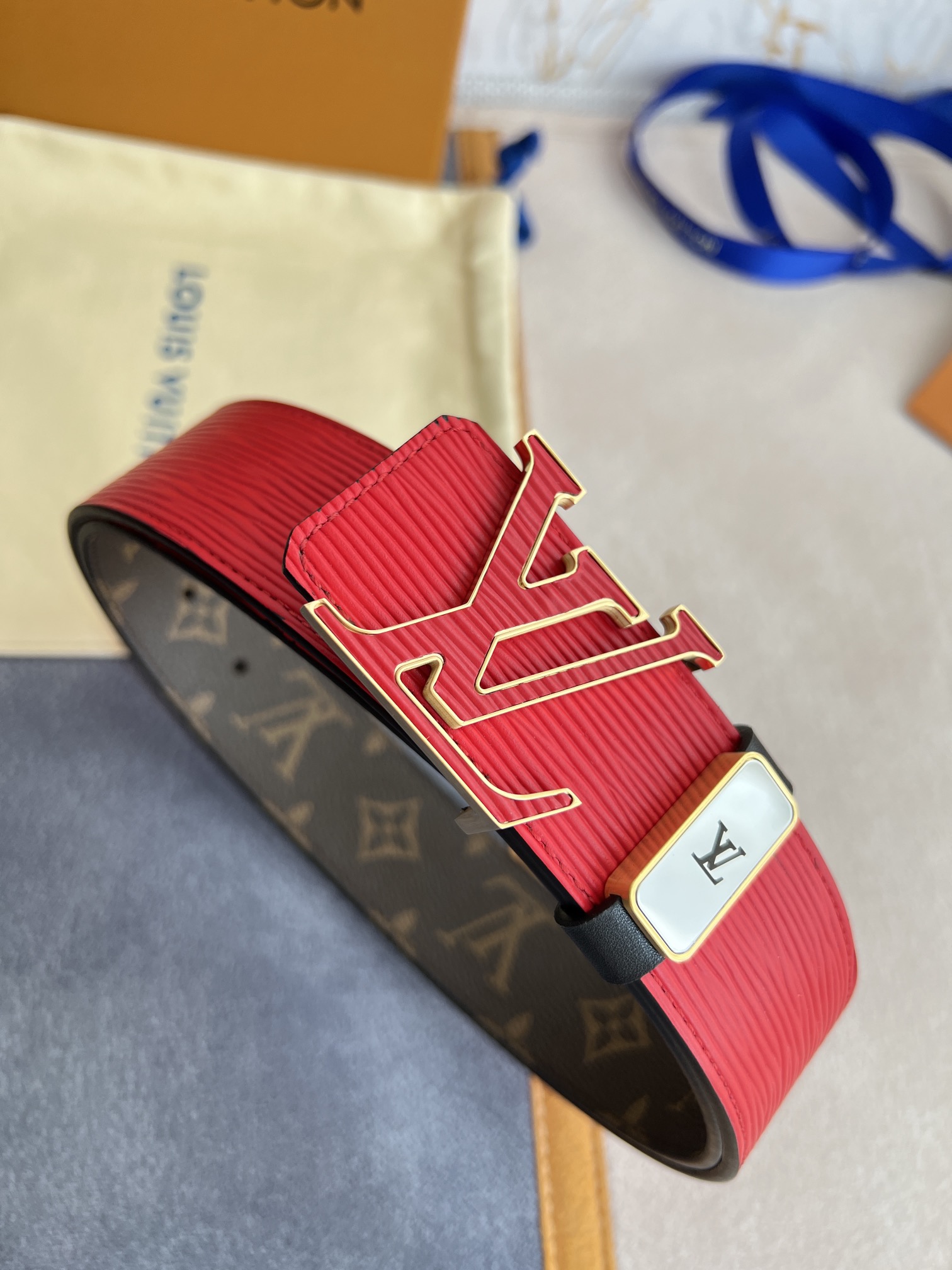 品名LV..路易..威登️腰带皮带原