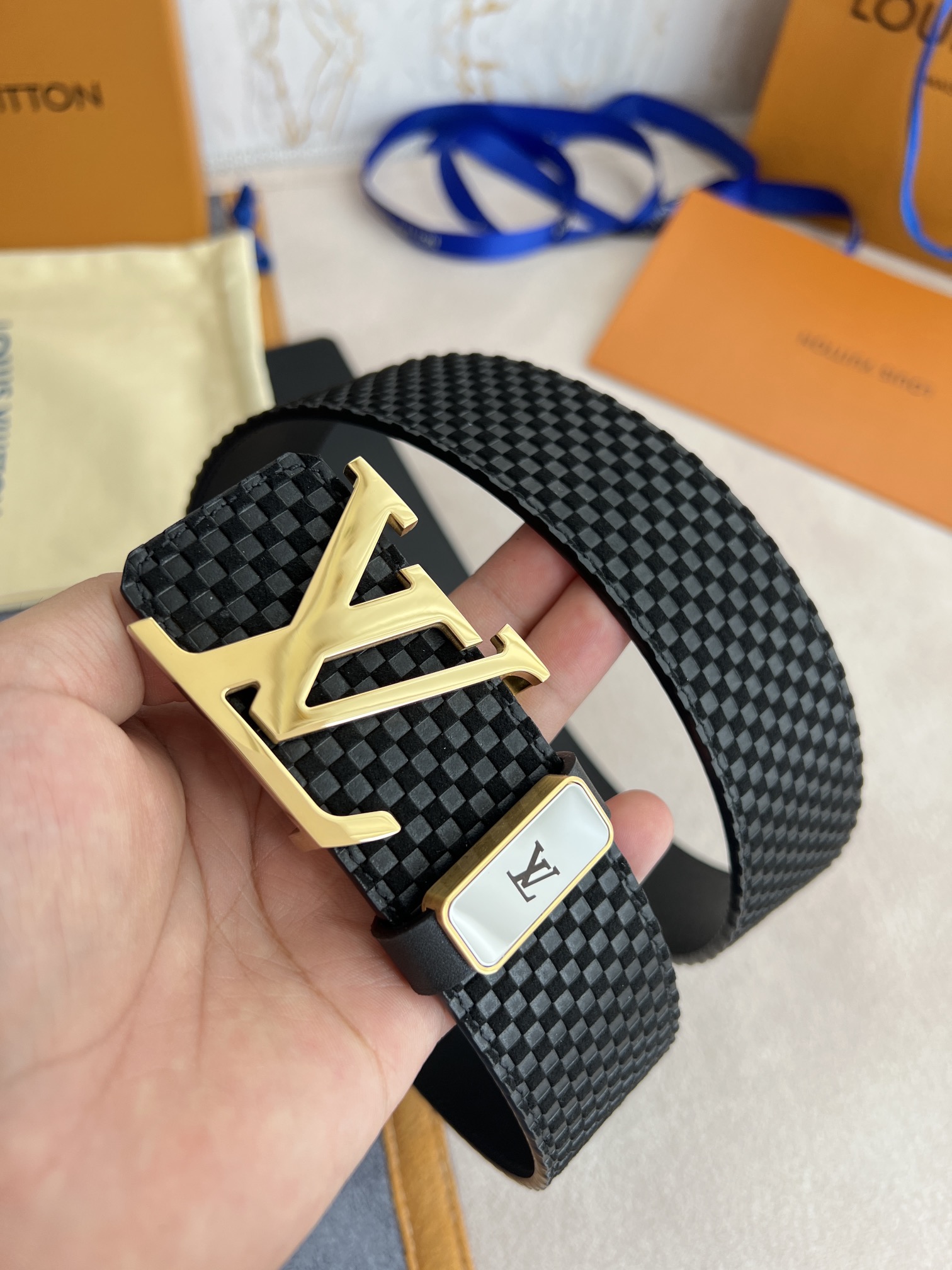 Online From China
 Louis Vuitton AAAAA
 Belts Gold Hardware Cowhide