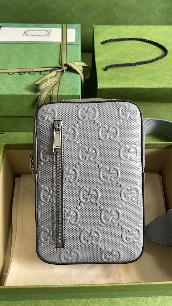Gucci Crossbody & Shoulder Bags Grey