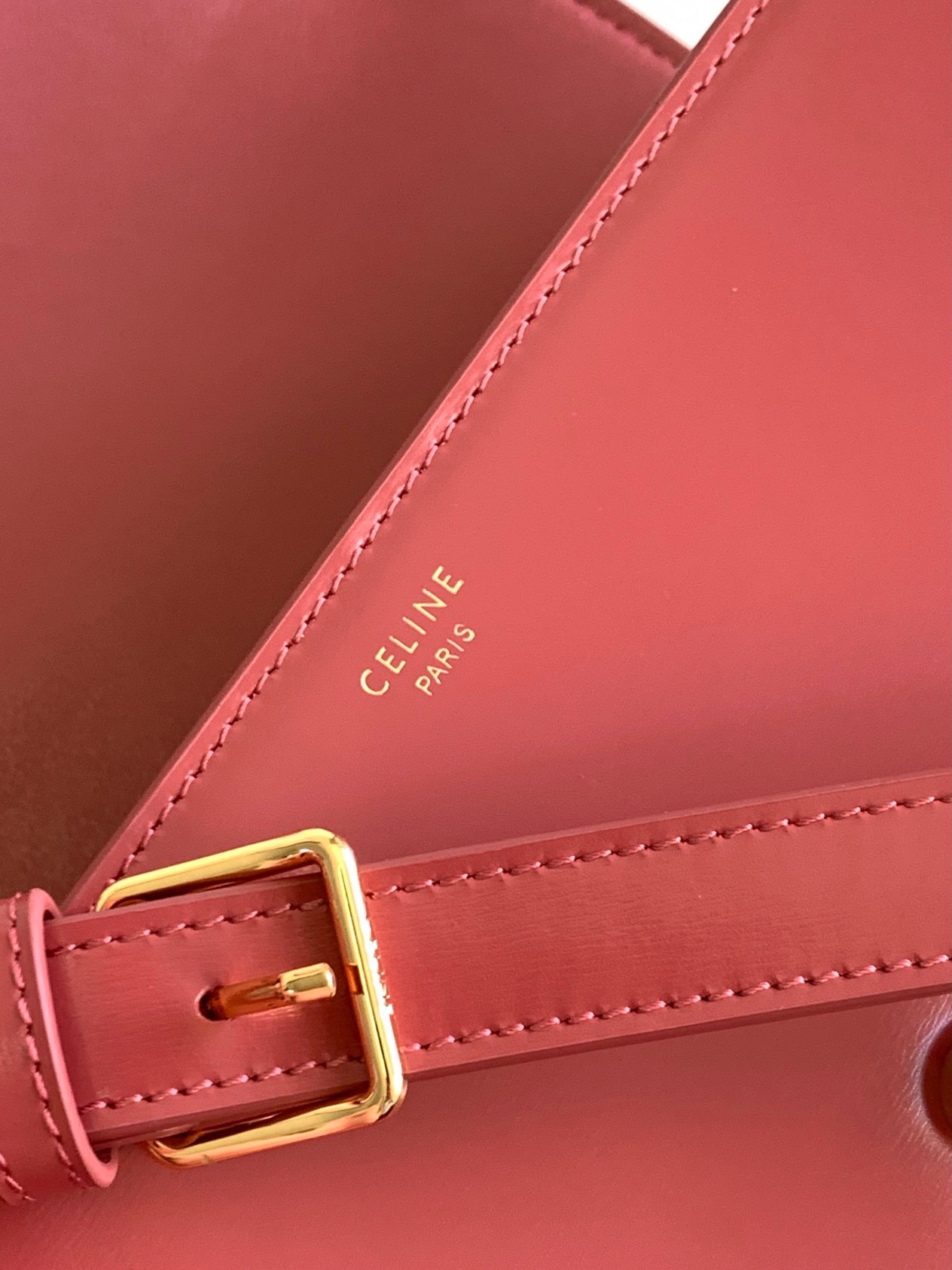 CELINE赛琳2022新款浮雕凯旋门肩背包199223