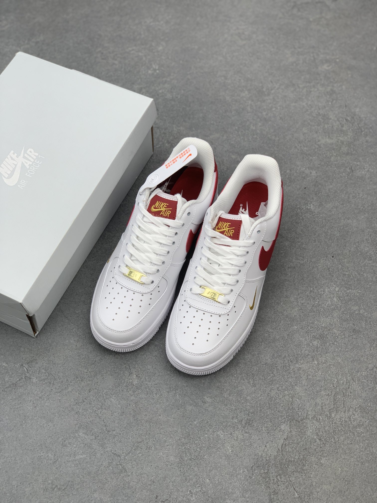 Nike Air Force 1 Low White Red Casual Sneakers CZ0270-104 9 i1661539921 5710 7