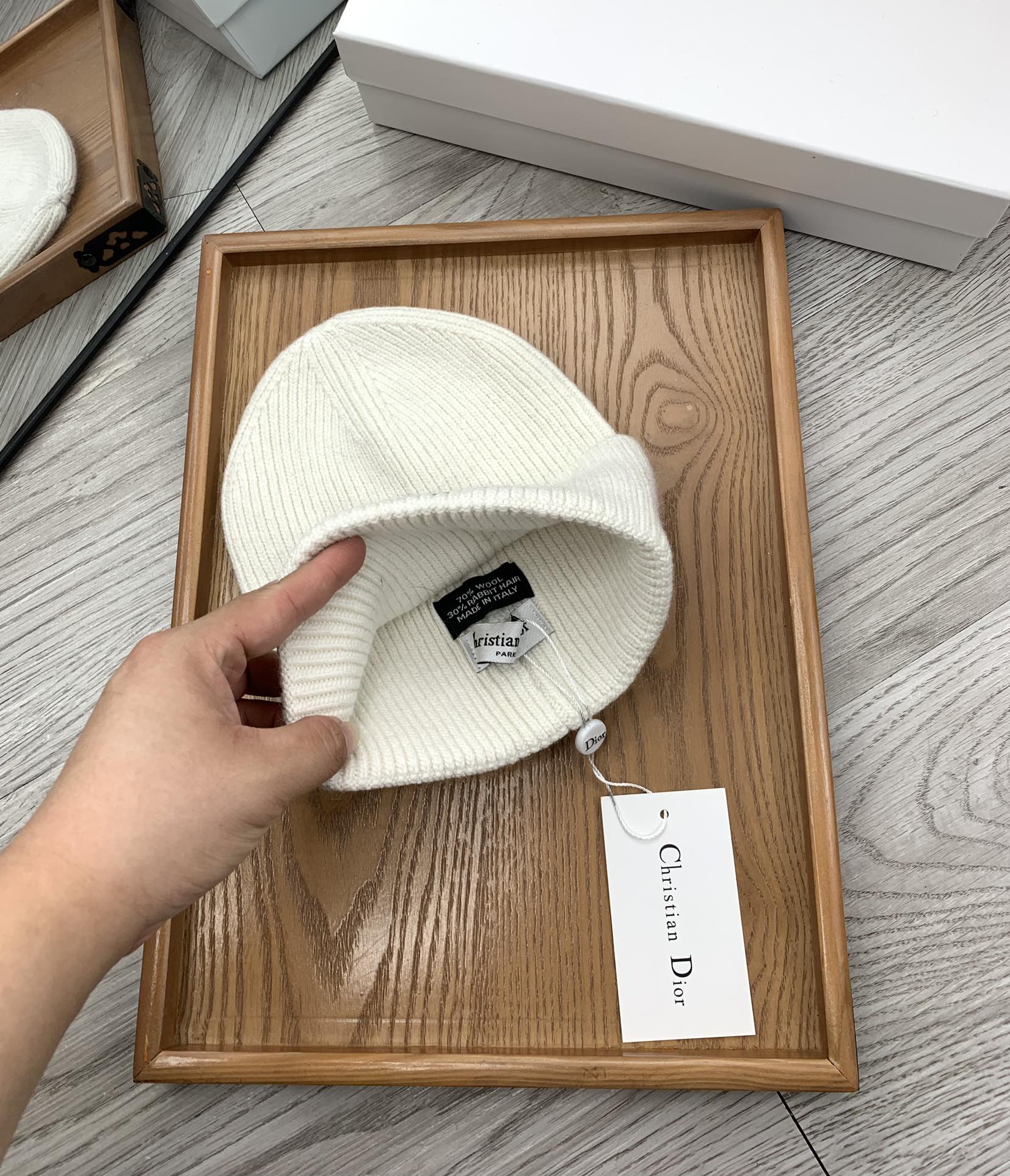 🌹。D家。【羊毛单帽】客供小羊毛！珍贵典藏的灵魂帽子！客供色纱.每个颜色都非常好看！经典！手感软腻.70