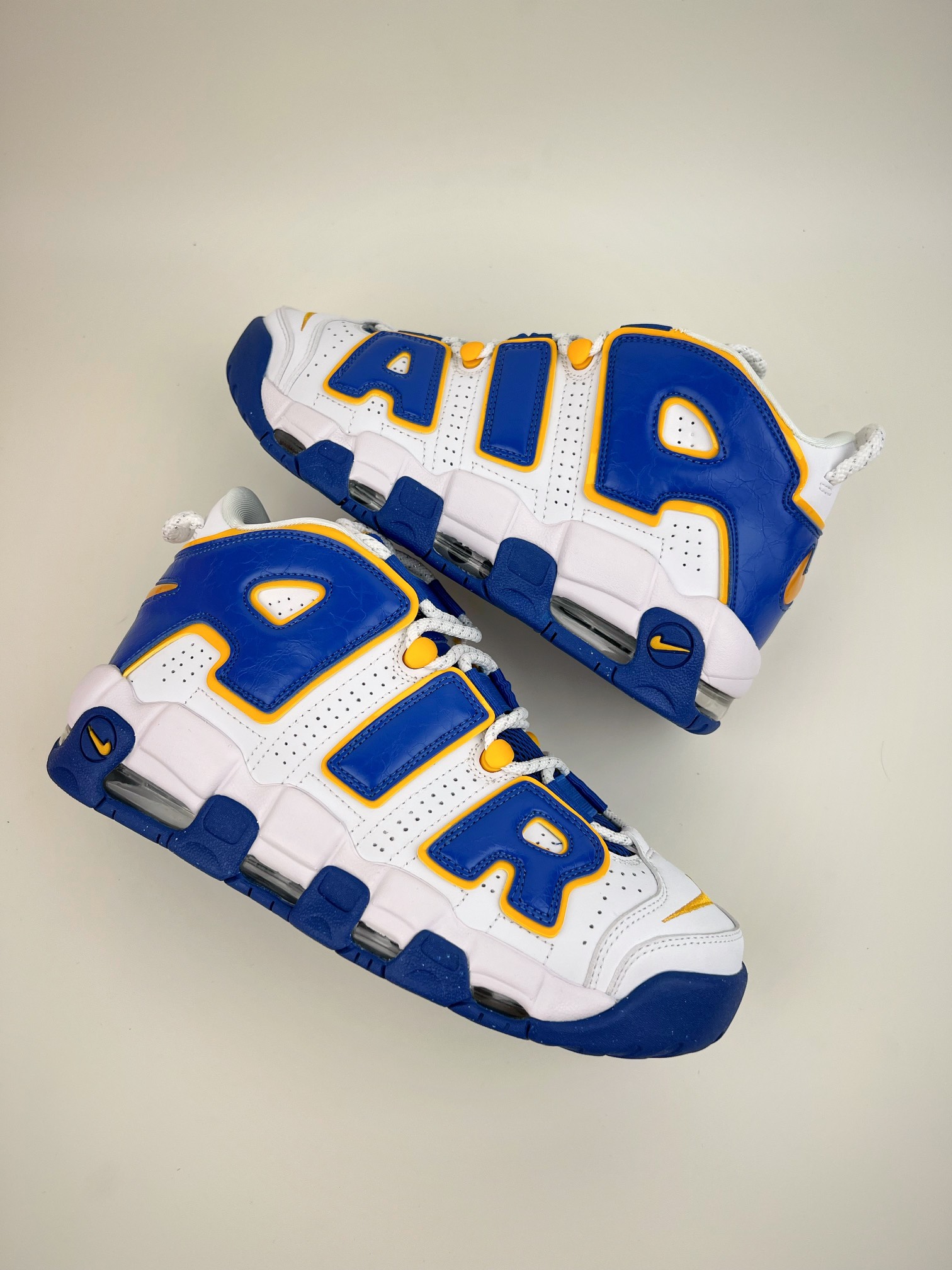 260 Air More Uptempo 代表着历史最高版本皮蓬 DZ2759-141