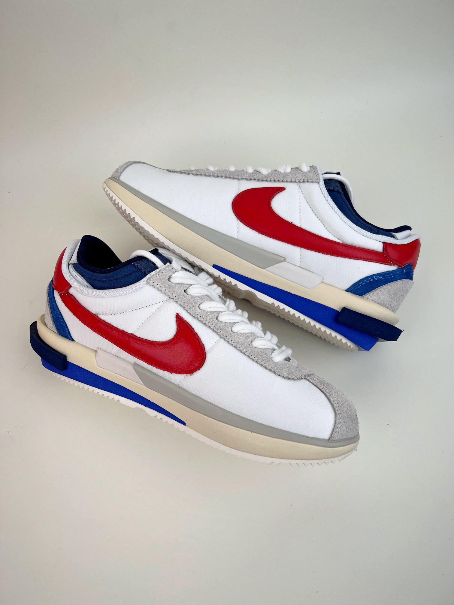 Sacai x Nike Zoom Cortez 灰白红 DQ0581-100