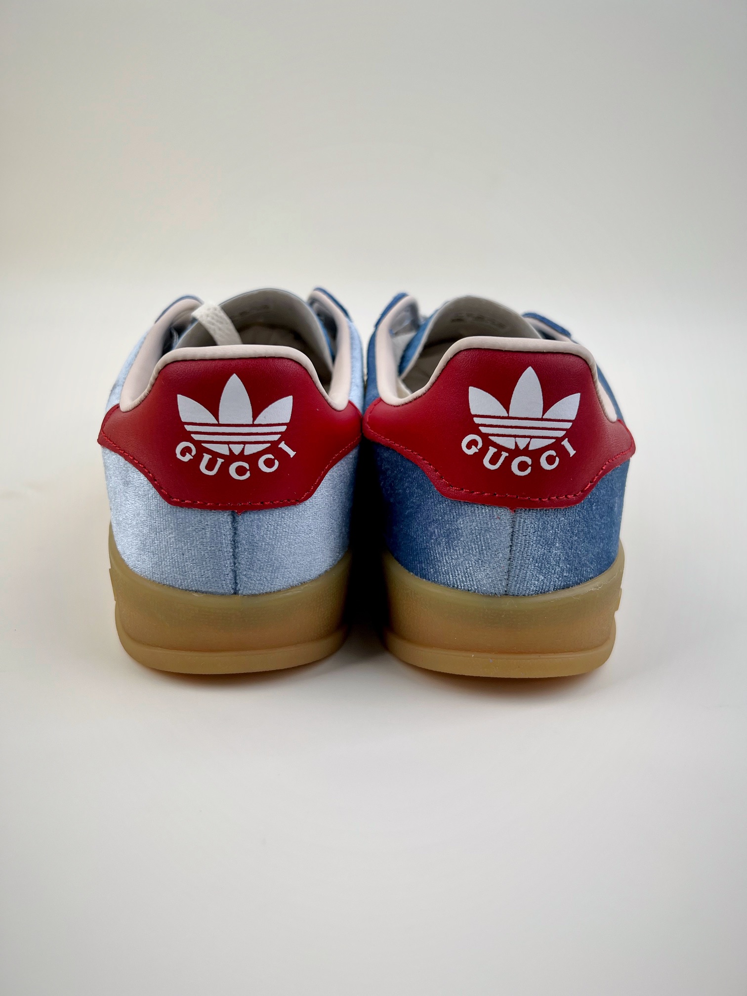 Adidas x GUCCI heavyweight joint clover logo and iconic three rods as design elements 707848 9STU0 4860