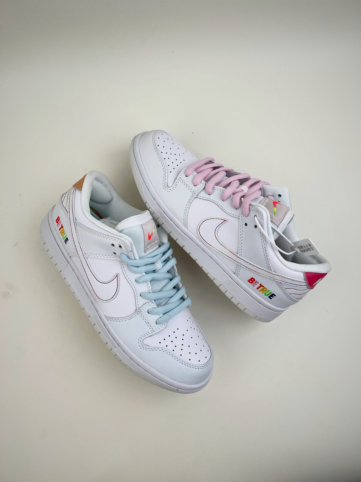 210 NIKE SB Dunk Low "Be True" 彩虹 DR4876-100