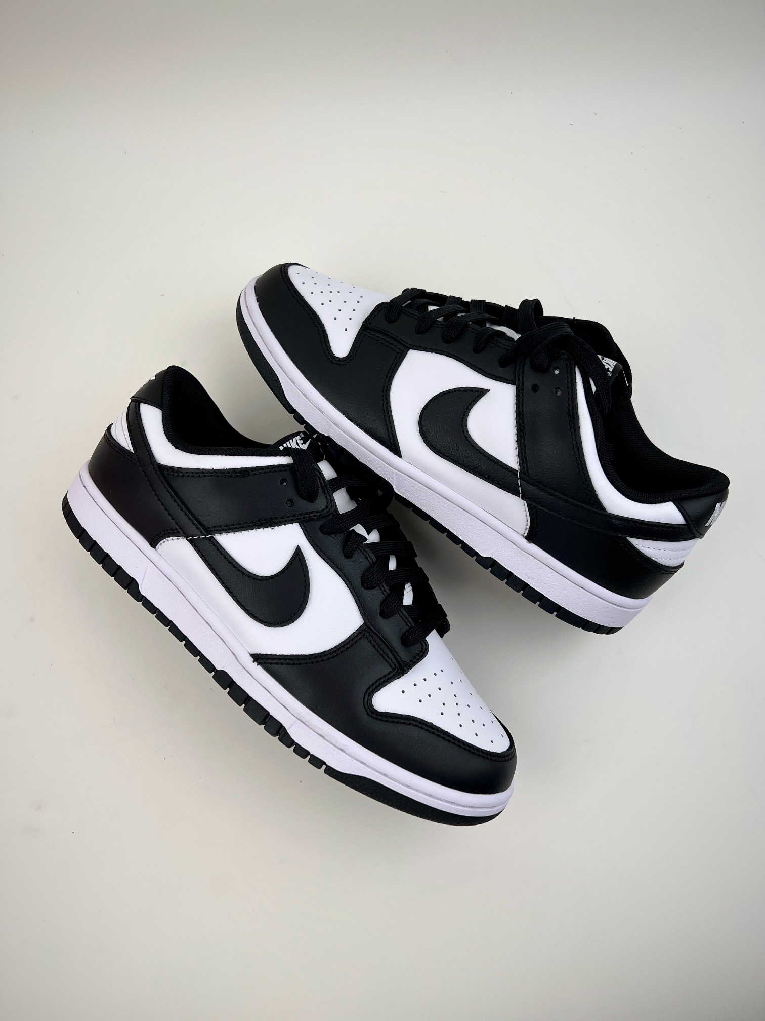 210 Nike SB Dunk low “white/black” 黑白熊猫奥利奥  DD1391-100