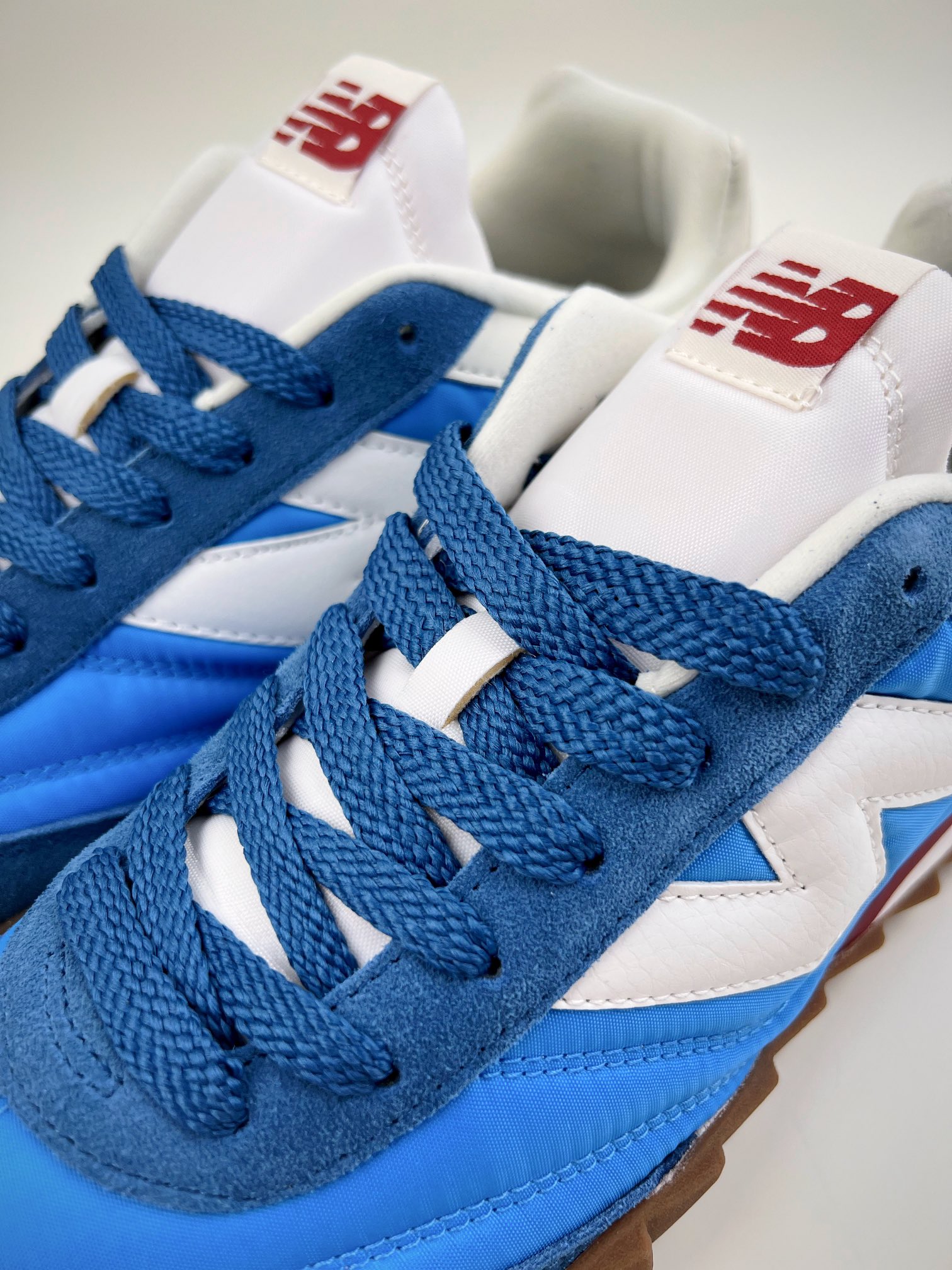 160 New Balance URC30 复古跑鞋 绒布拼接舒适耐磨跑步鞋URC30AA