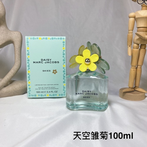Marc Jacobs Daisy Skies EDT - Mineral, Lotus, and Sandalwood Scent - 100ml 1 Marc Jacobs Daisy Skies EDT - Mineral, Lotus, and Sandalwood Scent - 100ml