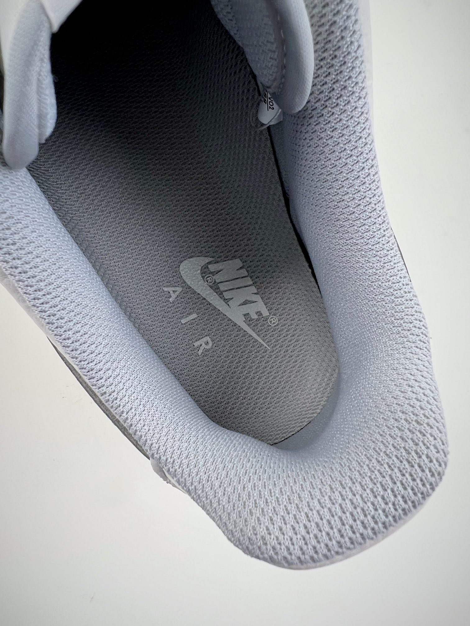 240 Nike Air Force 1 Low 07 白灰 3M反光版 UN6695-288