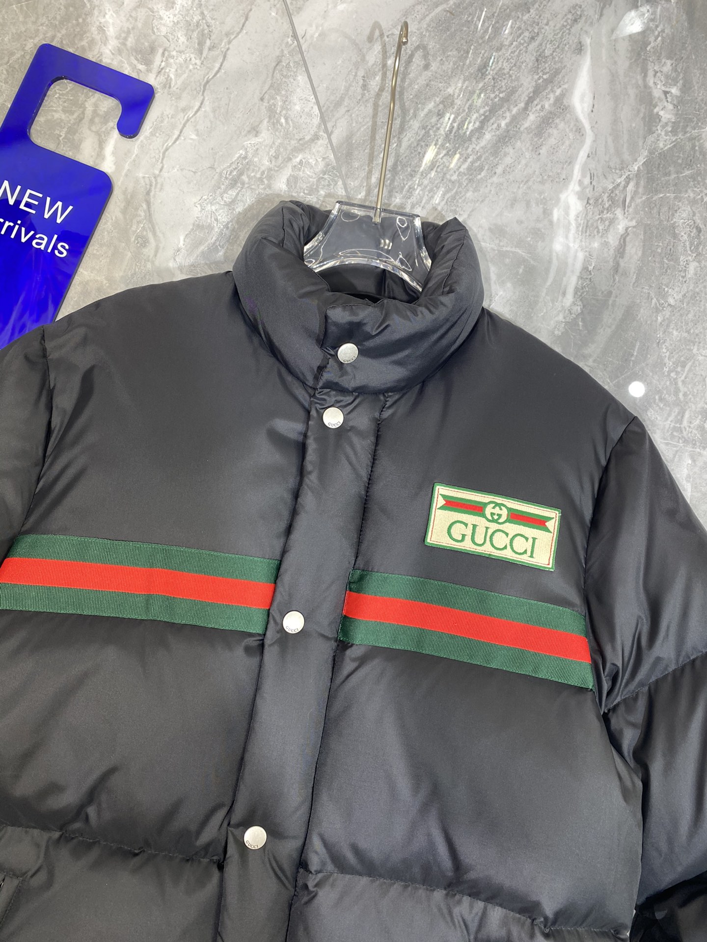 Guangzhou high-end 2023 autumn/winter down jacket, original 1:1 custom hardware, top 90 white duck down, plump and soft, unisex sizes 40-48.-Big cat