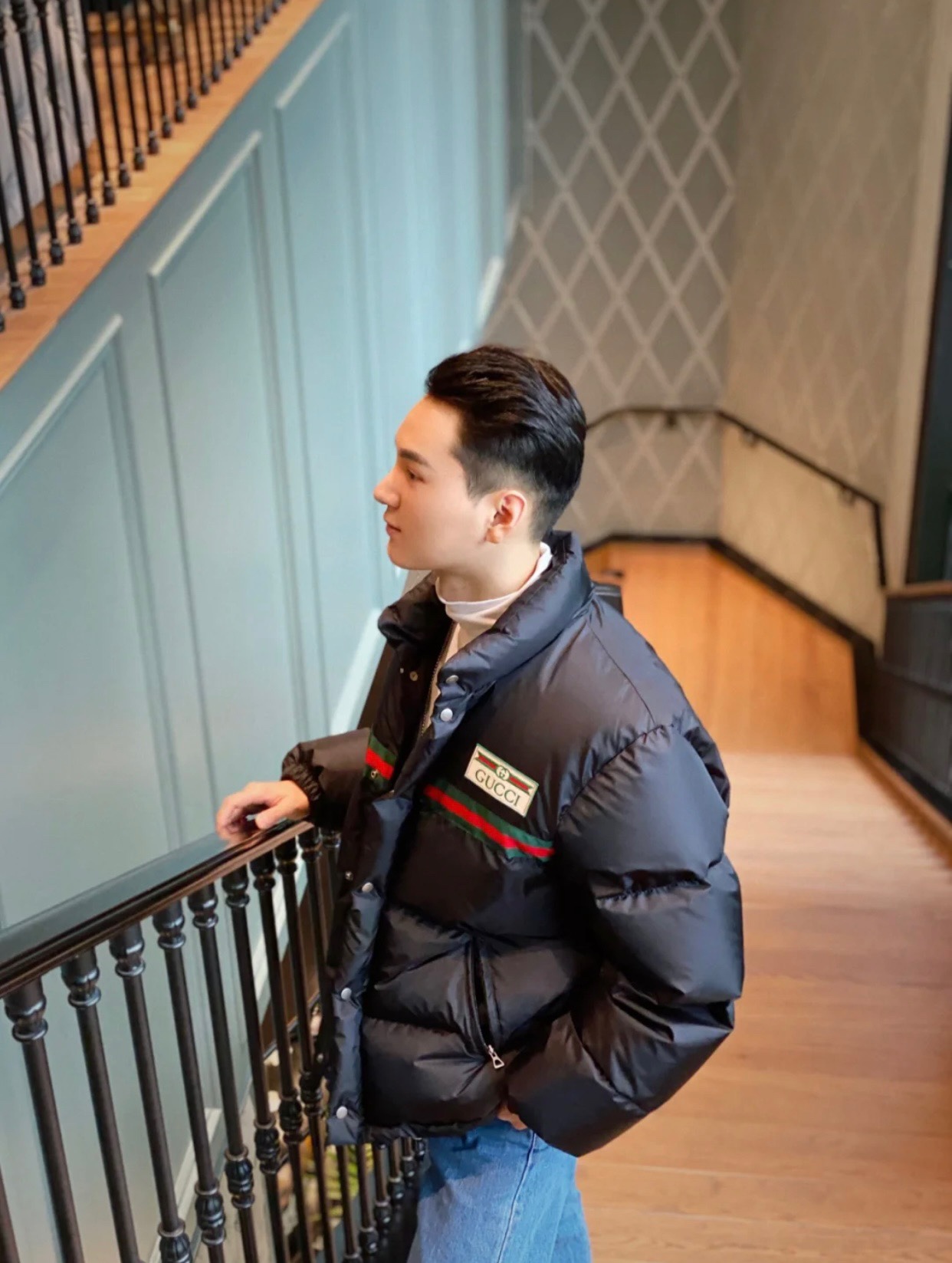 Guangzhou high-end 2023 autumn/winter down jacket, original 1:1 custom hardware, top 90% white duck down, unisex sizes 40-48. Excellent quality and comfort.-Big cat