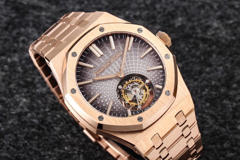 i1661602727 1097 2 AMO Watch