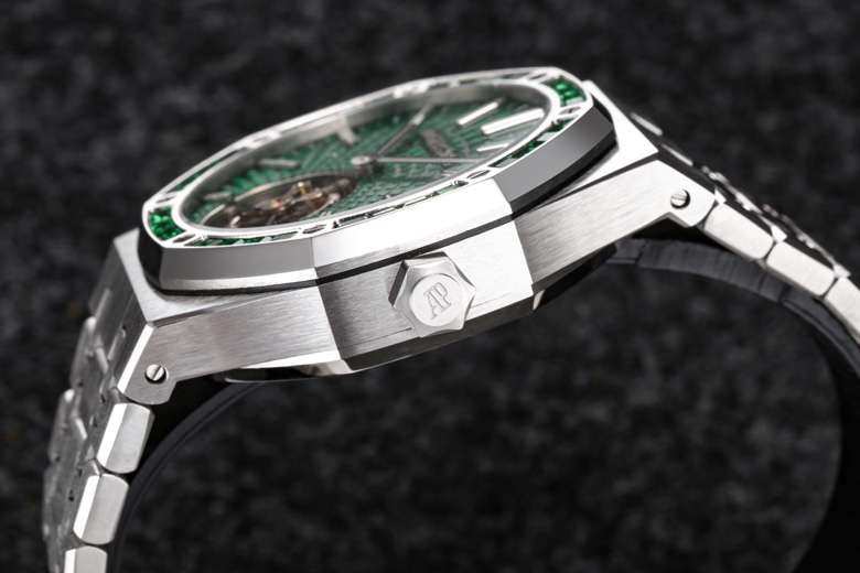 i1661602801 9796 5 AMO Watch