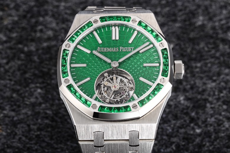 i1661602801 9974 3 AMO Watch