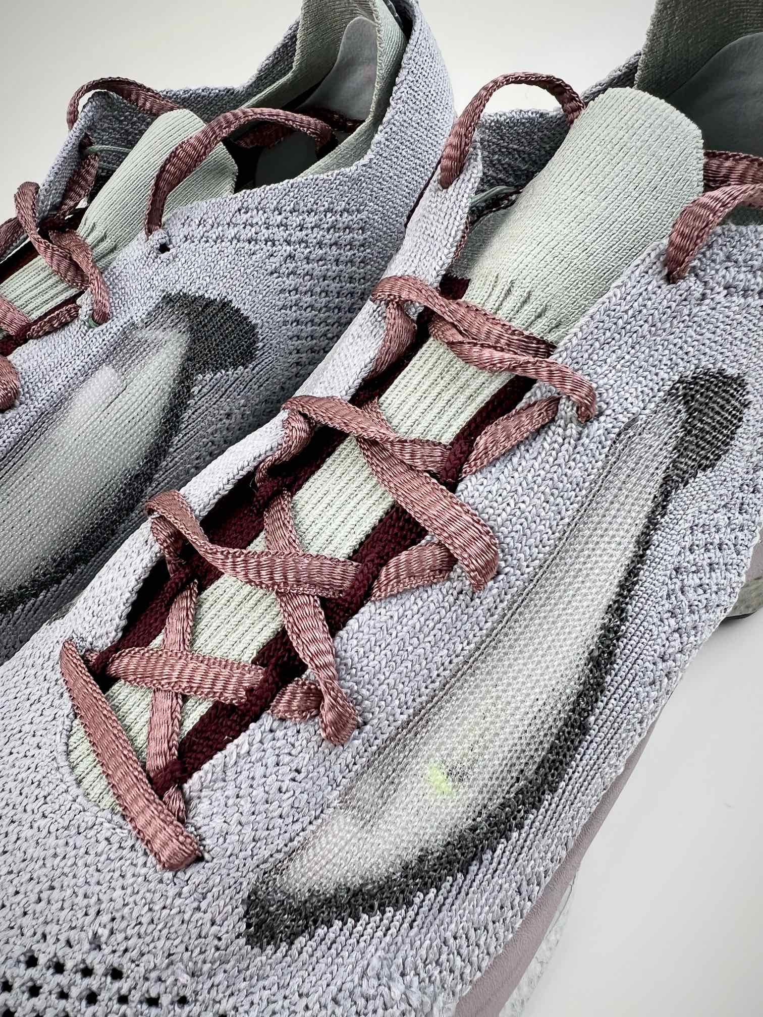 250 Nike Spark Flyknit 灰紫 低帮轻便休闲跑步鞋 DD1901-600