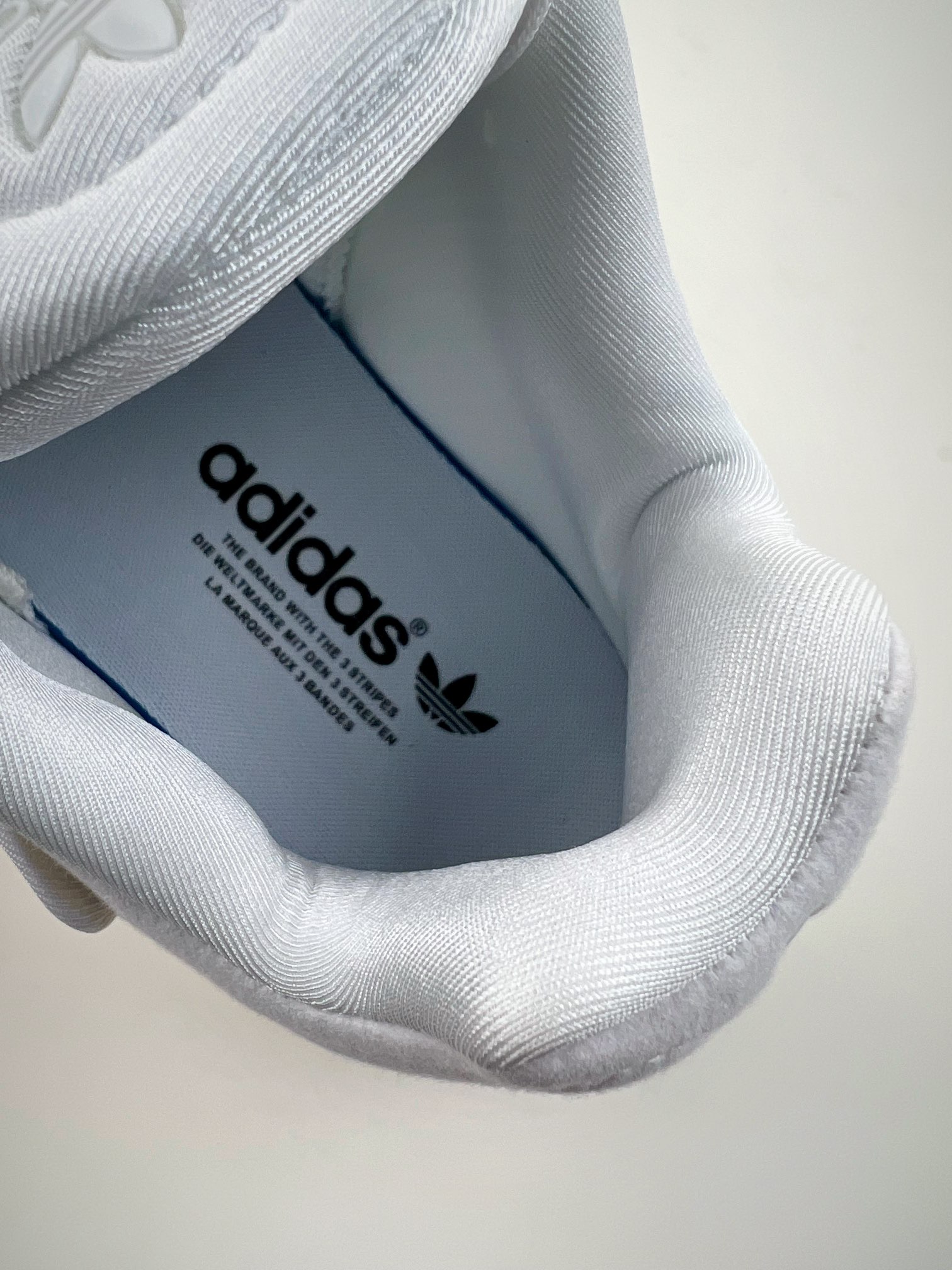 Adidas Originals Ozelia white cushioning retro casual sports breathable old shoes H04251