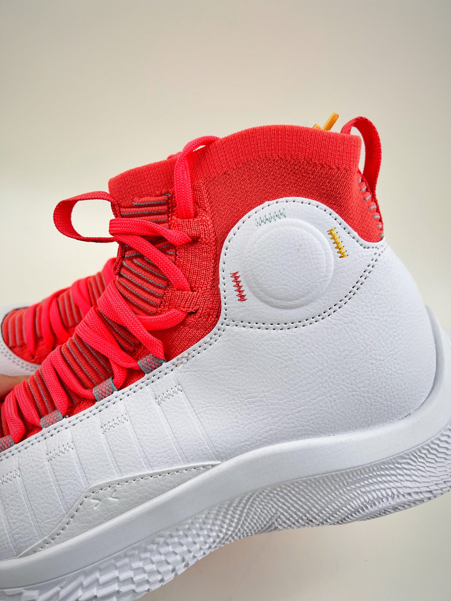 Under Armor Curry 4 Curry 4th generation Flotro actual combat basketball shoes white red 3024861-100