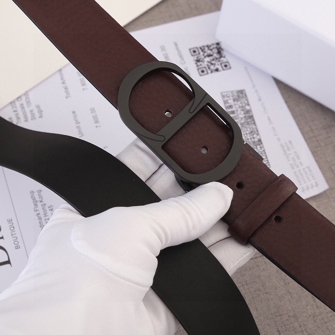 宽度3.5cm Dior（迪奧）摔紋無線帶身/採用進口雙面頭層牛皮，手感細膩、配經典板扣/商務高端大氣上