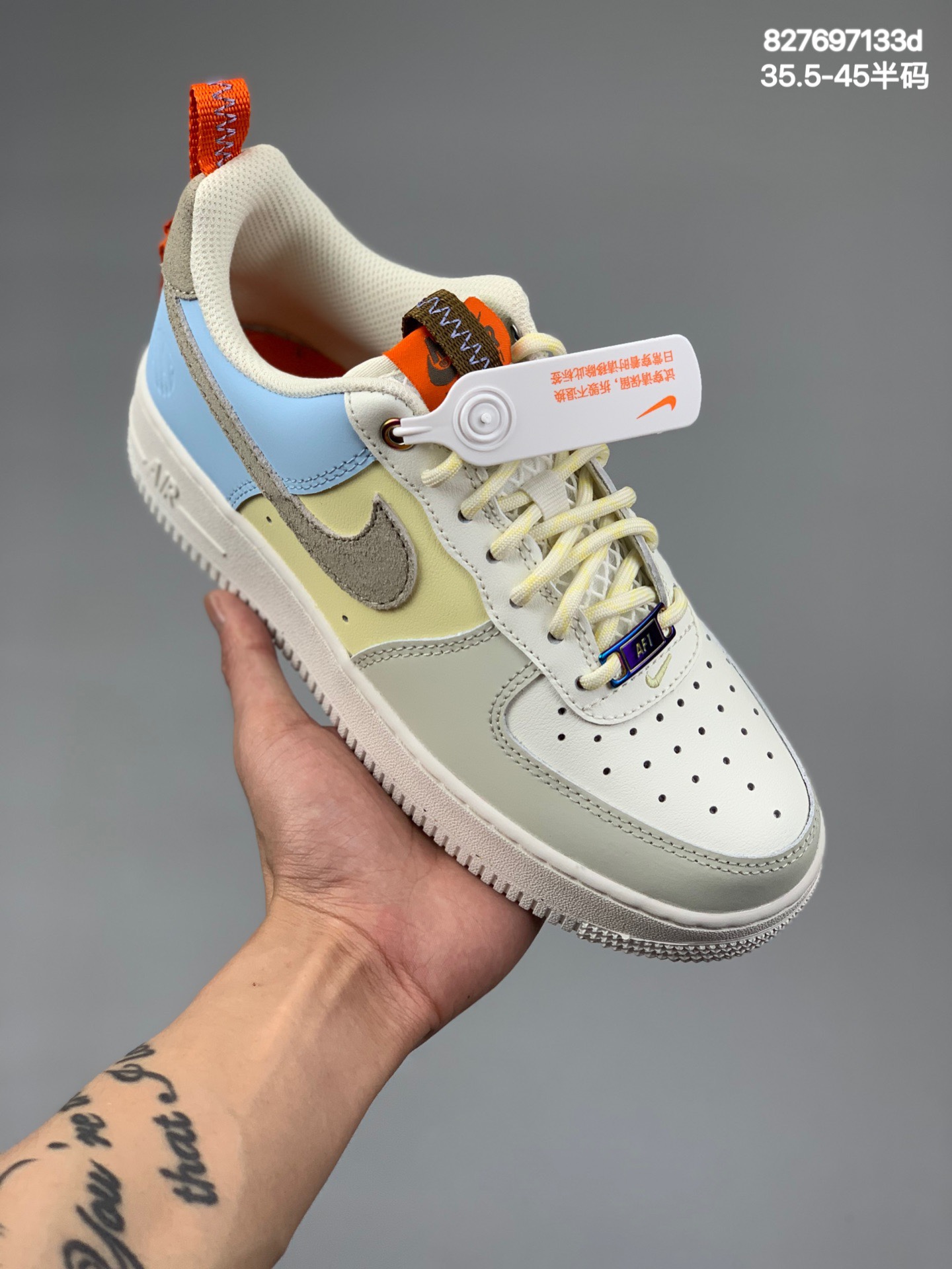 本地
Nike Air Force 1 Low “灰黄蓝”三色拼接 #原楦头原纸板 打造纯正空军版型 #专注外贸渠道 全掌内置蜂窝气垫 #原盒配件 原厂中底钢印、拉帮完美 货号：DX6042-111 尺码：35.5-45（带半码）
编码：827697133d