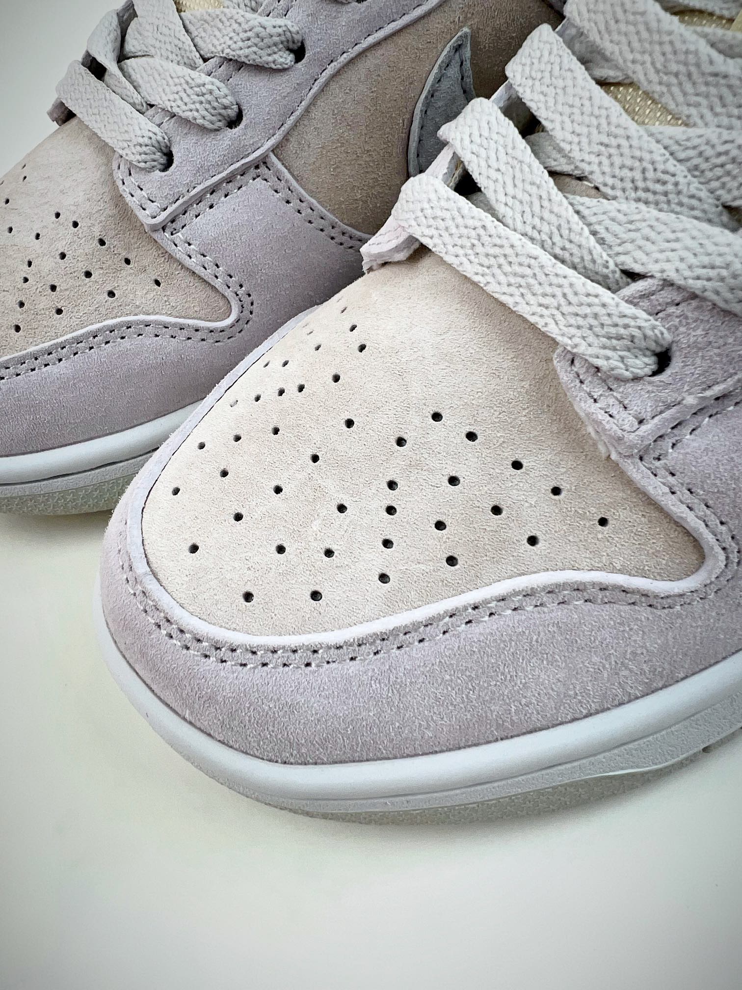 240 Nike Dunk Low PRM “Vast Grey” 复古奶灰色 DD8338-001