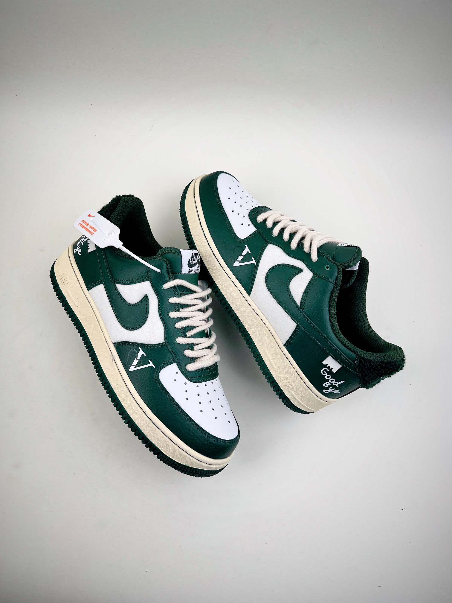 240 Nike Air Force 1 Low 07 白绿goodbey DO5220-169-莆田鞋,莆田鞋货源,高仿鞋,高仿鞋货源,安福档口,莆田高仿鞋,莆田鞋批发,高仿鞋批发,莆田高仿运动鞋,高仿运动鞋,莆田运动鞋 240 Nike Air Force 1 Low 07 白绿goodbey DO5220-169