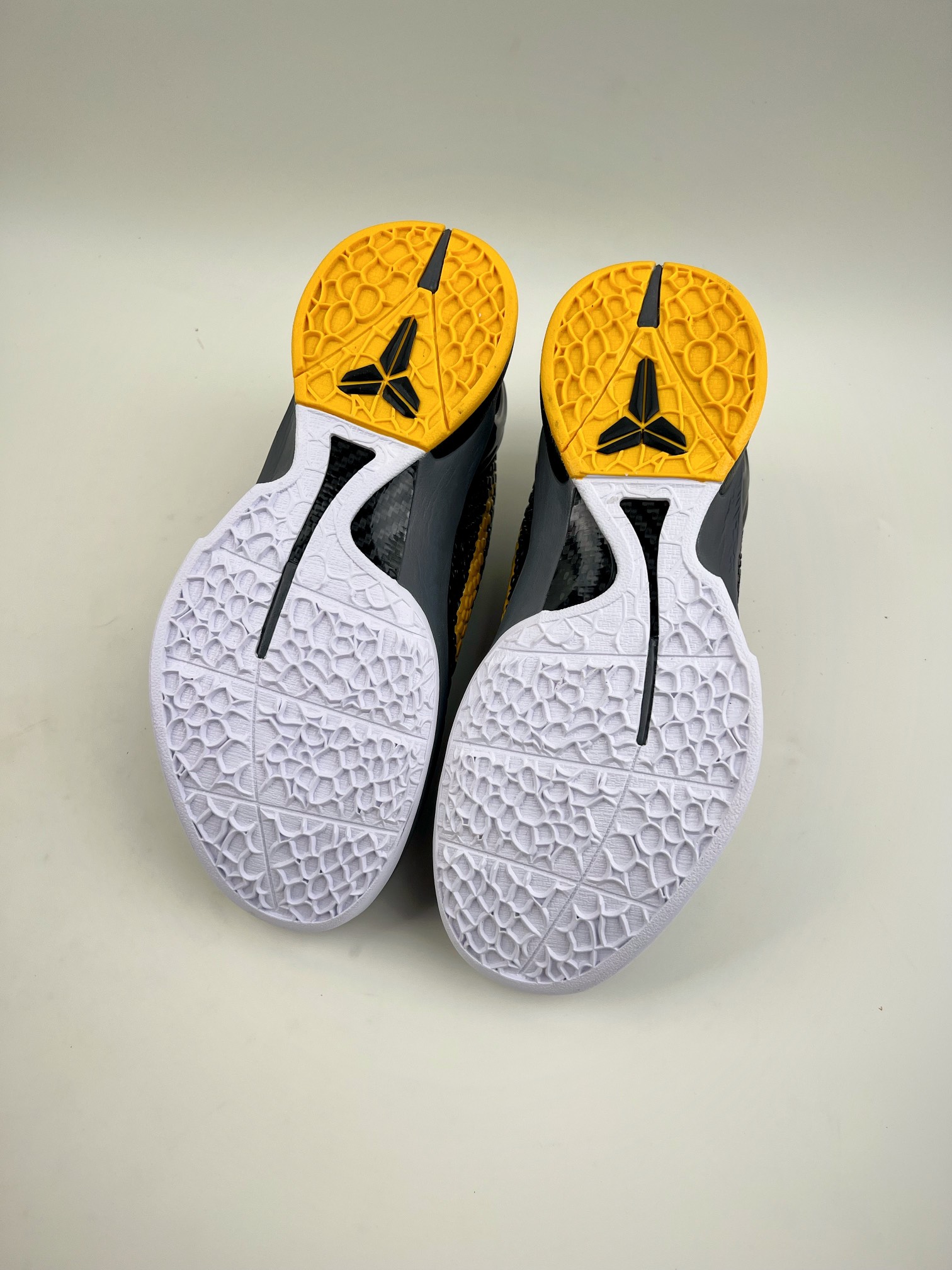 240 Nike Kobe VI 科比6代 实战篮球鞋 CW2190-001