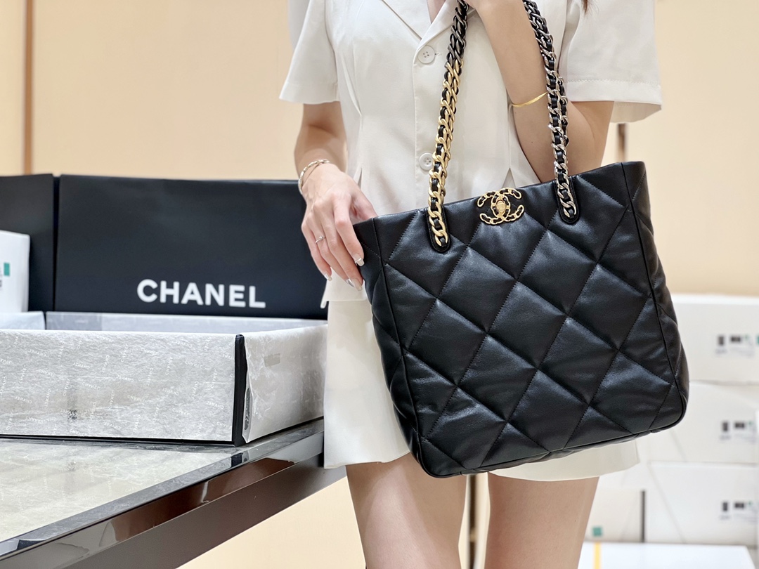 CHANEL 19 bag tote购物包 AS3519黑色