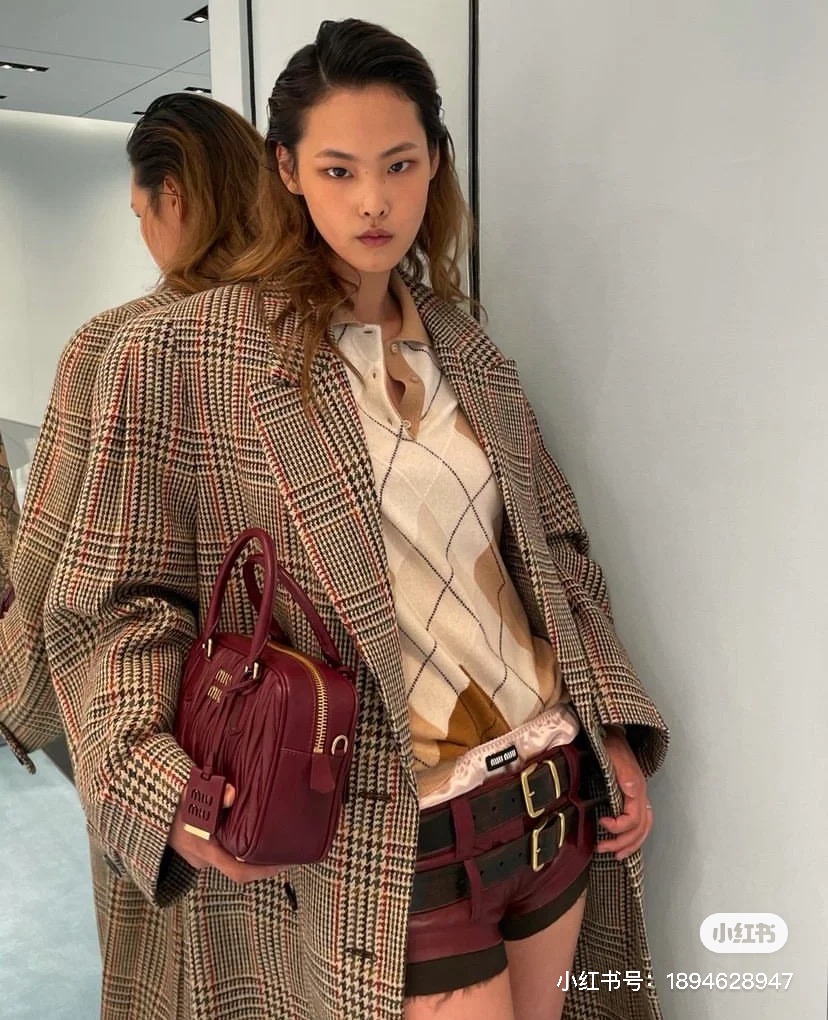 NO:199287,Miu's new bowling bag 5BB124, MIUMIU, miumiu19860909Miu新款保龄球包5BB124,MIUMIU,miumiu,Bag