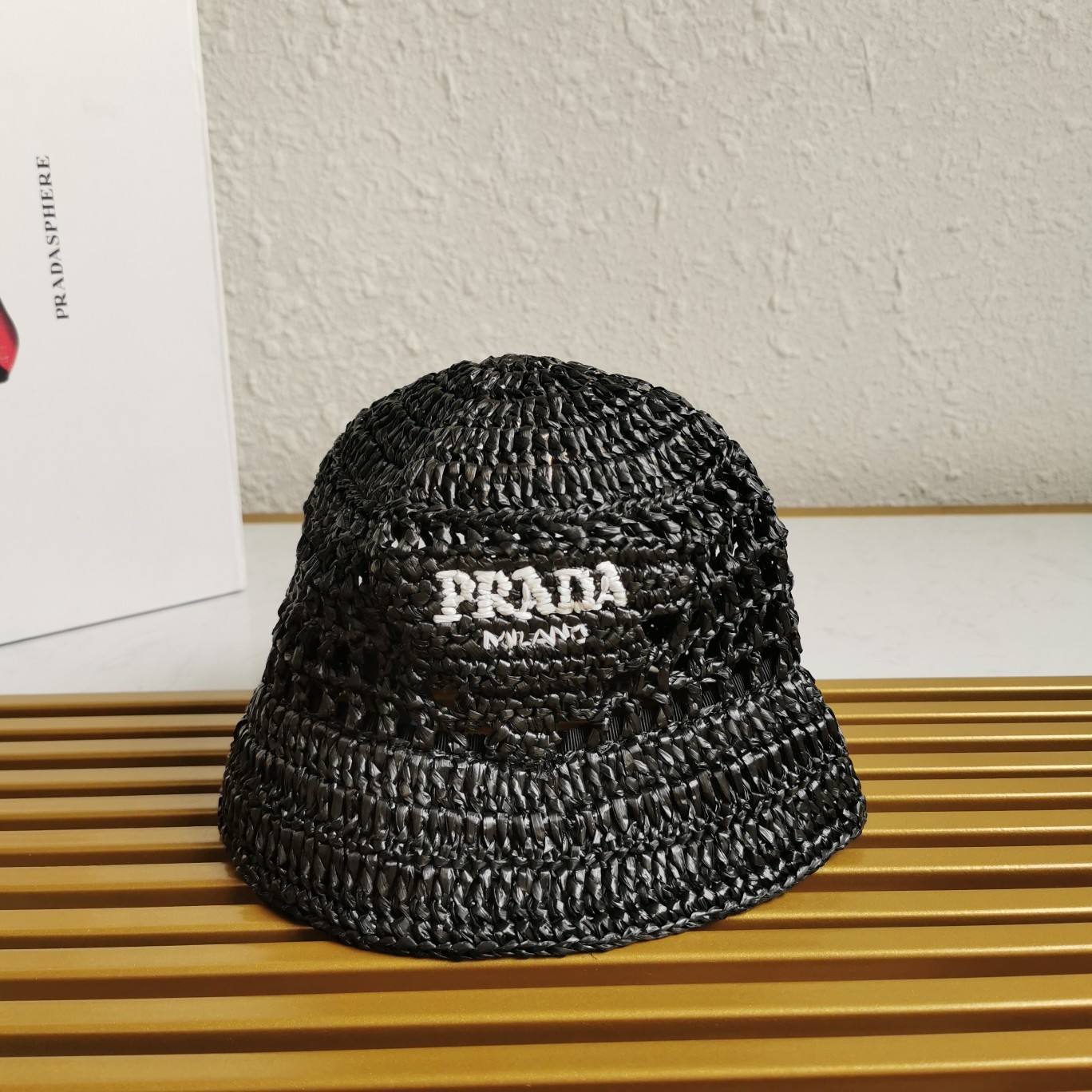 Prada 新品首发 2022夏季最新款1BC137拉菲草渔夫帽
