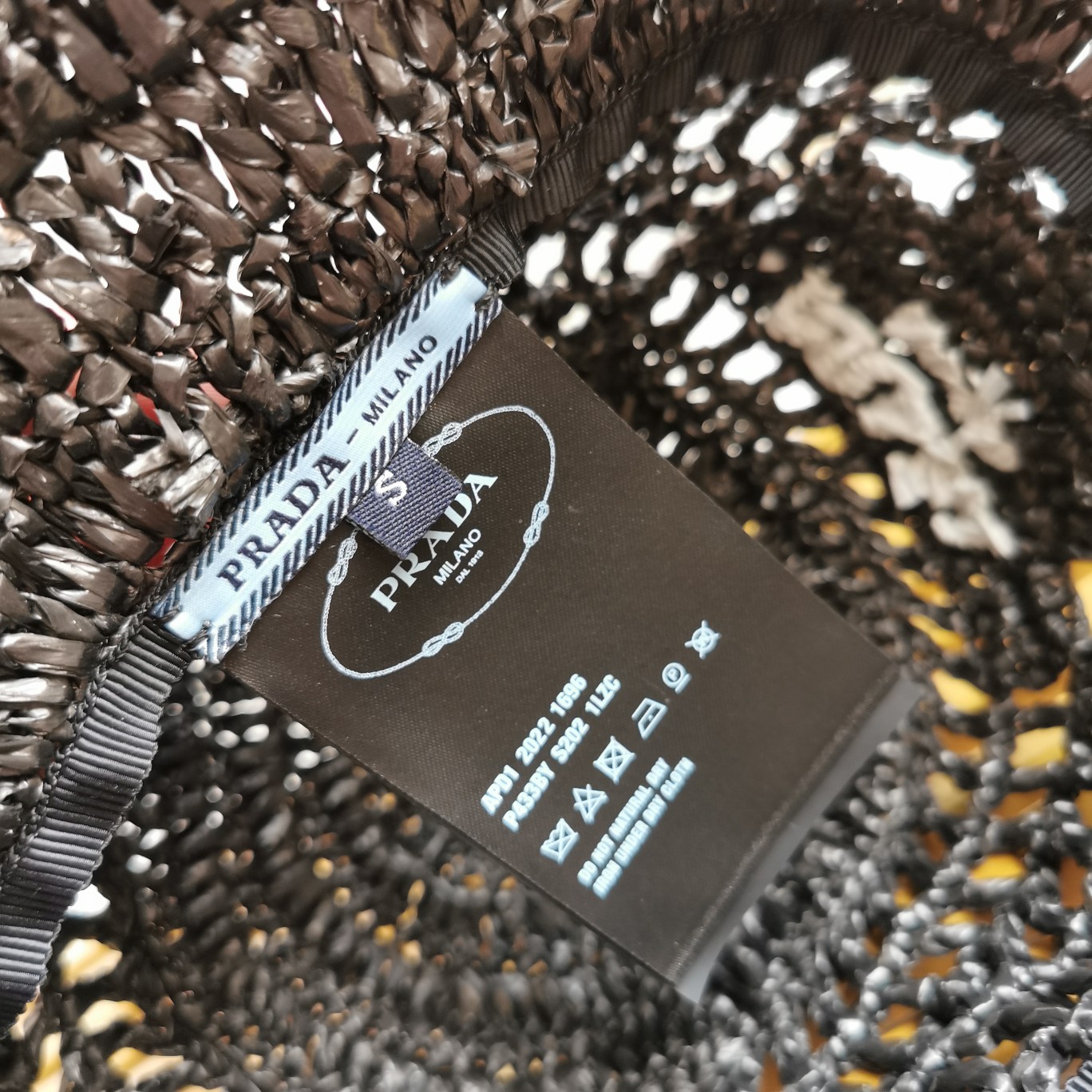 Prada 新品首发 2022夏季最新款1BC137拉菲草渔夫帽