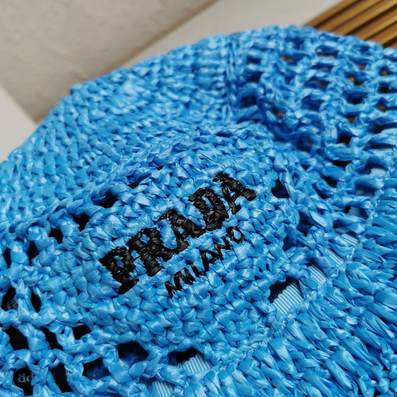 Prada 新品首发 2022夏季最新款1BC137拉菲草渔夫帽