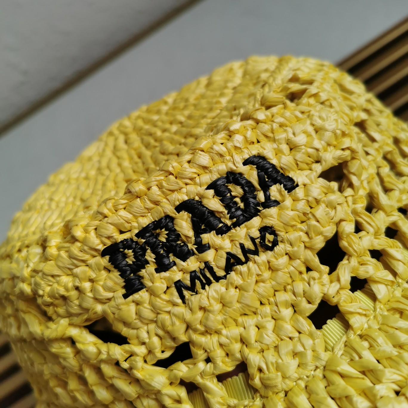 Prada 新品首发 2022夏季最新款1BC137拉菲草渔夫帽