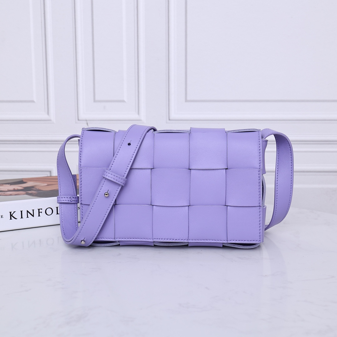 Bottega Veneta сумка из овечьей кожи плетёная в стиле tofu на плечо и через плечо